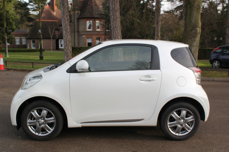 Toyota IQ VVT I IQ2 Drive Right Luton Ltd