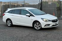 Vauxhall Astra 1.6 CDTi BlueInjection Tech Line Nav Sports Tourer Euro 6 (s/s) 5dr