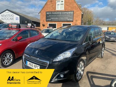 Peugeot 5008 BLUE HDI S/S ALLURE