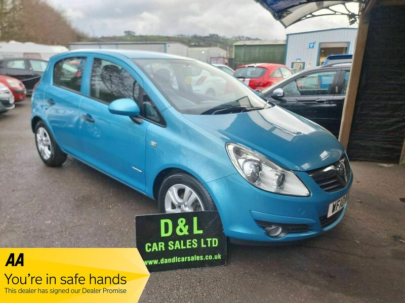 Vauxhall Corsa 1.2 i 16v Exclusiv 3dr (2010)