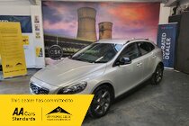 Volvo V40 D2 CROSS COUNTRY LUX