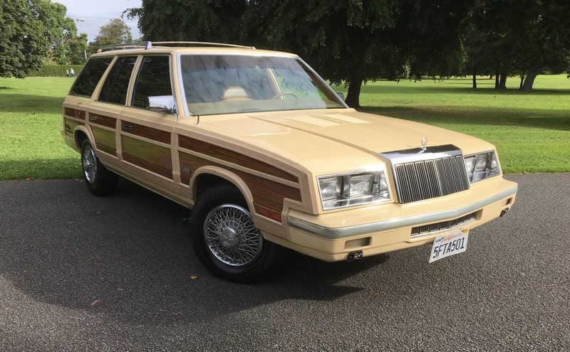 Chrysler Le Baron Town and Country
