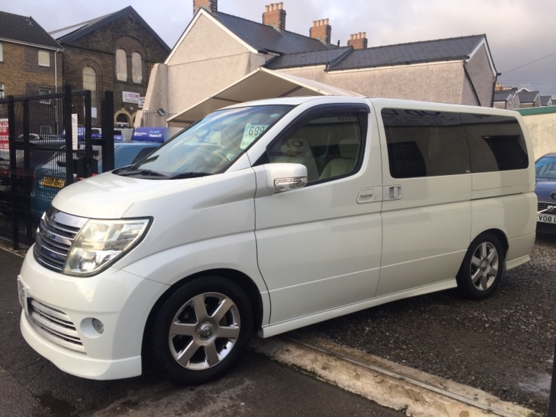 Nissan elgrand 3