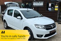 Dacia Sandero LAUREATE