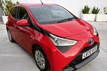 Toyota AYGO 1.0 VVT-i x-play x-shift Euro 6 5dr (Safety Sense)