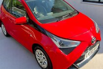 Toyota AYGO 1.0 VVT-i x-play Hatchback 5dr Petrol x-shift Euro 6 (Safety Sense) (71 ps)