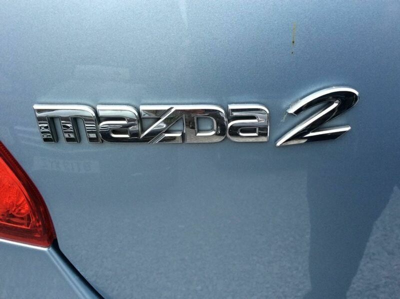 Mazda MAZDA 2