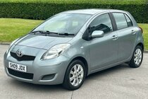 Toyota Yaris 1.33 Dual VVT-i TR Euro 4 (s/s) 5dr