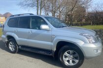 Toyota Land Cruiser INVINCIBLE D-4D 8 STR