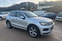 Volkswagen Touareg 3.0 TDI V6 BlueMotion Tech R-Line Tiptronic 4WD Euro 5 (s/s) 5dr