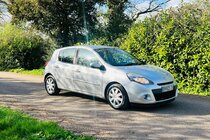 Renault Clio 1.5 dCi Expression + Hatchback 5dr Diesel Manual Euro 5 (88 ps)