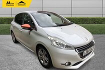 Peugeot 208 ROLAND GARROS