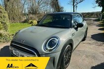 MINI Hatch 1.5 Cooper Classic Hatchback 3dr Petrol Automatic Euro 6 (s/s) (136 ps)