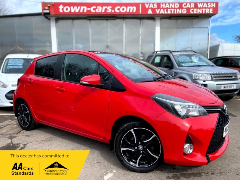 Toyota Yaris VVTI SPORT6 SPEED ONLY 10375 MILES LOW TAX £35 1 FORMER OWNER SERVICE HISTORY PAN