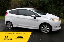 Ford Fiesta 1.6 TDCi DPF Titanium Hatchback 3dr Diesel Manual (107 g/km, 94 bhp)