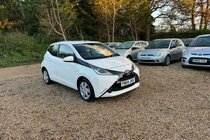 Toyota AYGO 1.0 VVT-i x-play Euro 5 5dr Euro 5