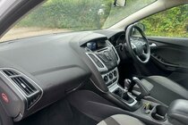 Ford Focus 1.0T EcoBoost Zetec S Euro 5 (s/s) 5dr