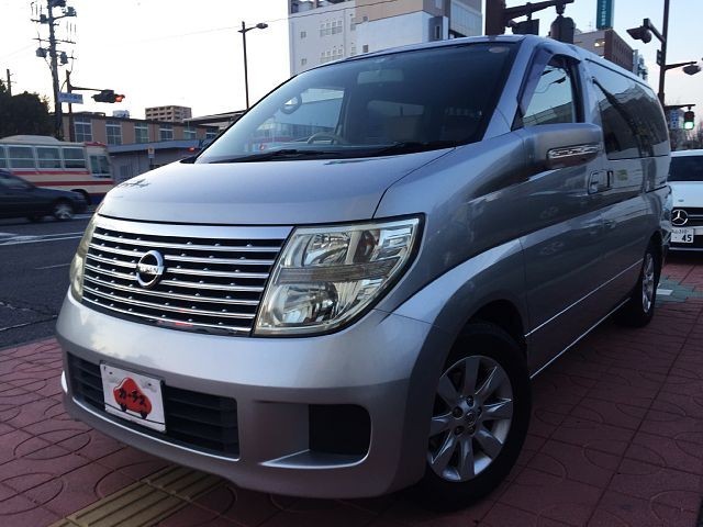 Nissan elgrand 3