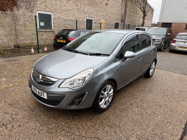 Vauxhall Corsa SXI AC