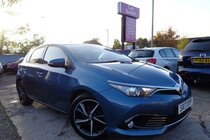 Toyota Auris 1.6 D-4D Design Euro 6 (s/s) 5dr (Safety Sense)