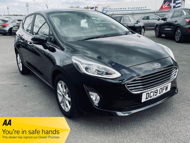 Ford Fiesta 1.1 ZETEC, 5 DOOR, ANDROID/APPLE CAR PLAY | Car Realm