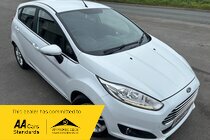 Ford Fiesta 1.0 ZETEC FREE ROAD TAX GREAT 1ST CAR BLUETOOTH NEW TIMING BELT MP3/USB AIR CON 1 YEAR MOT 1 YEAR AA COVER WHITE PETROL