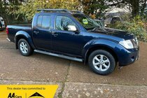 Nissan Navara 2.5 dCi Tekna Auto 4WD Euro 4 4dr