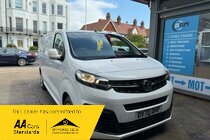 Vauxhall Vivaro 1.5 Turbo D 2900 Sportive L2 H1 Euro 6 (s/s) 5dr