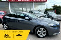 Volvo V40 D2 SE - ONLY 44515 MILES, ZERO ROAD TAX, FULL VOLVO HISTORY, 1 OWNER, 6 SPEED, STOP/START, HEATED SEATS, DAB RADIO, BLUETOOTH