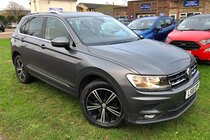 Volkswagen Tiguan SE NAV TSI 4MOTION DSG 1.4 Petrol Automatic 5 Door 4 Wheel Drive SUV Estate 2018 [148 Bhp]