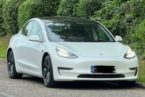 Tesla Model 3 Standard Range Plus Auto RWD 4dr