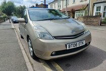 Toyota Prius 1.5 T Spirit CVT 5dr
