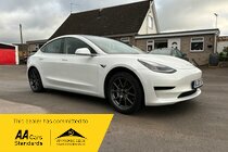 Tesla Model 3 STANDARD RANGE PLUS