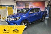 Toyota Hilux INVINCIBLE 4WD D-4D DCB