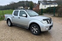 Nissan Navara 2.5 dCi Tekna Auto 4WD Euro 5 4dr