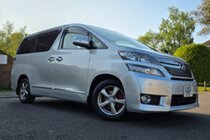 Toyota Vellfire 2.4L PETROL AUTO 8 SEATS 5 DR