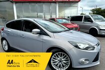 Ford Focus ZETEC - ONLY 31642 MILES, LOW £20 ROAD TAX, 1 FORMER OWNER, SERVICE HISTORY, START/STOP, HEATED SCREEN, PRIVACY GLASS, DAB