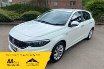 Fiat Tipo 1.4 EASY PLUS 5DR