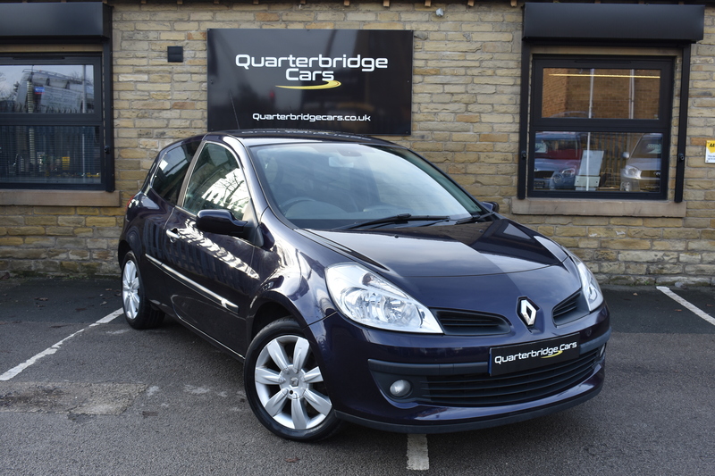 Renault Clio DINÁMICO S 6V TURBO clio turbo Renault Clio DINÁMICO S 6V TURBO