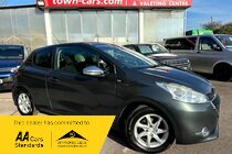 Peugeot 208 STYLE-ONLY Â£20 ROAD TAX, FULL PEUGEOT HISTORY, 1 OWNER FROM NEW, ONLY 59906 MILES, PANORAMIC ROOF, PARKING SENSORS, PRIVACY GLAS