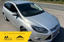 Ford Focus 1.0 ZETEC £20 ROAD TAX NEW TIMING BELT FSH BLUETOOTH CHEAP FAMILY CAR PETROL MP3/DAB/USB AIR CON ALLOYS AIR CON