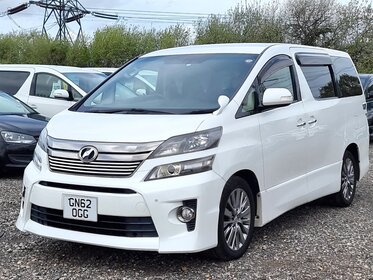 Toyota Vellfire 2.4 Golden 7 Seat  Petrol Automatic 2013 (62) BIMTA