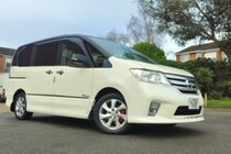 Nissan Serena 2.0 PURE DRIVE S-HYBRID 8 SEATS 5dr