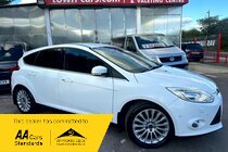 Ford Focus TITANIUM X-6 SPEED, FULL FORD HISTORY, 2 FORMER OWNERS, PARKING SENSORS, HEATED SEATS, DAB RADIO+BLUETOOTH, PARK ASSIST