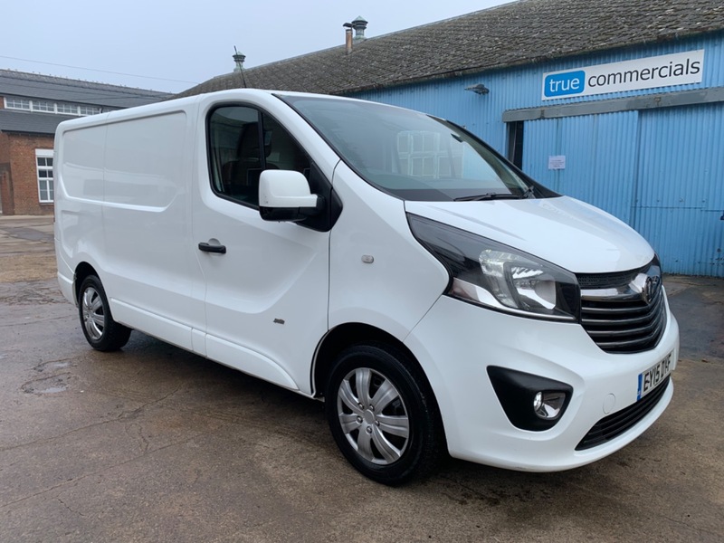 Vauxhall vivaro sale 2700 cdti