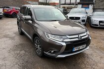 Mitsubishi Outlander DI-D 3