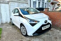 Toyota AYGO 1.0 VVT-i x-play Euro 6 5dr