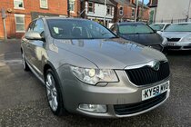 Skoda Superb 2.0 TDI Elegance DSG Euro 4 5dr