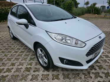 Ford Fiesta 1.0 Zetec Euro 5 (s/s) 5dr