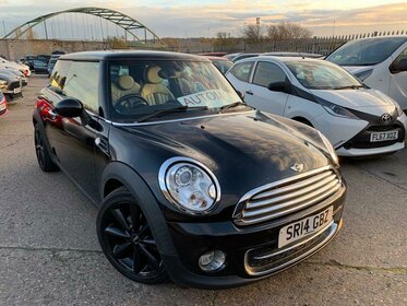 MINI Hatch 2.0 Cooper D Auto Euro 5 3dr